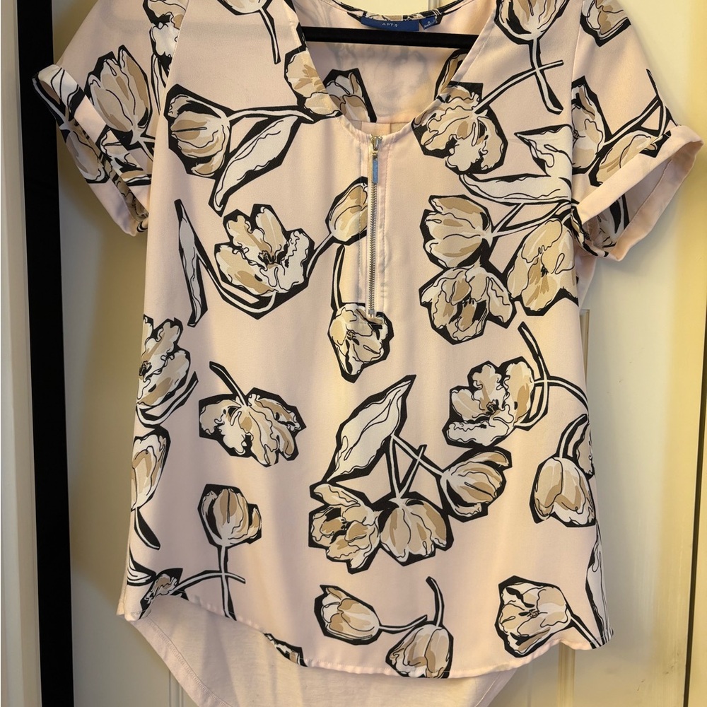Apt. 9 Women's Floral Blouse - Light Pink, Cream, and Black